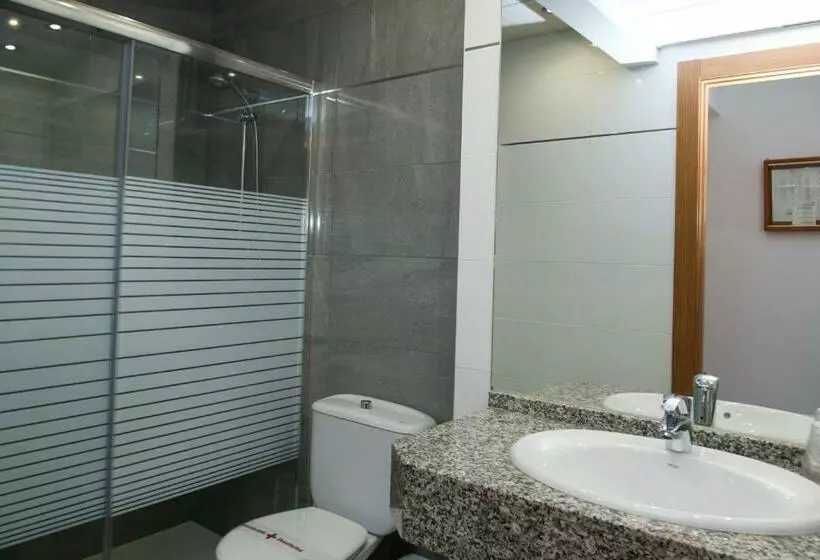 Standard Yhden Hengen Huone, Hospedium Hotel Continental