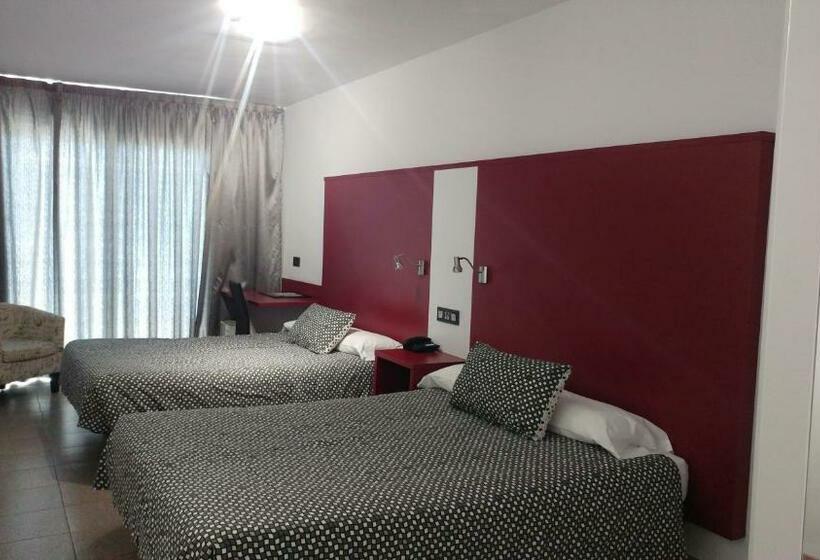 غرفة قياسية مطلّة علي البحر, Hospedium Hotel Continental