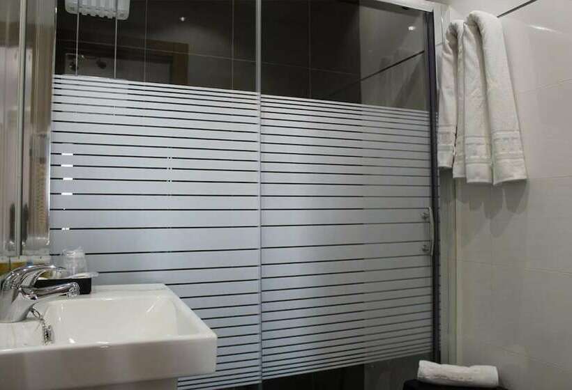 غرفة قياسية مطلّة علي البحر, Hospedium Hotel Continental