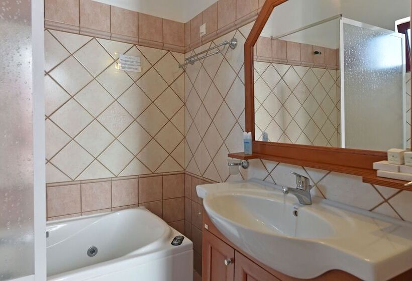 수피리어 룸, Asteras Paradise