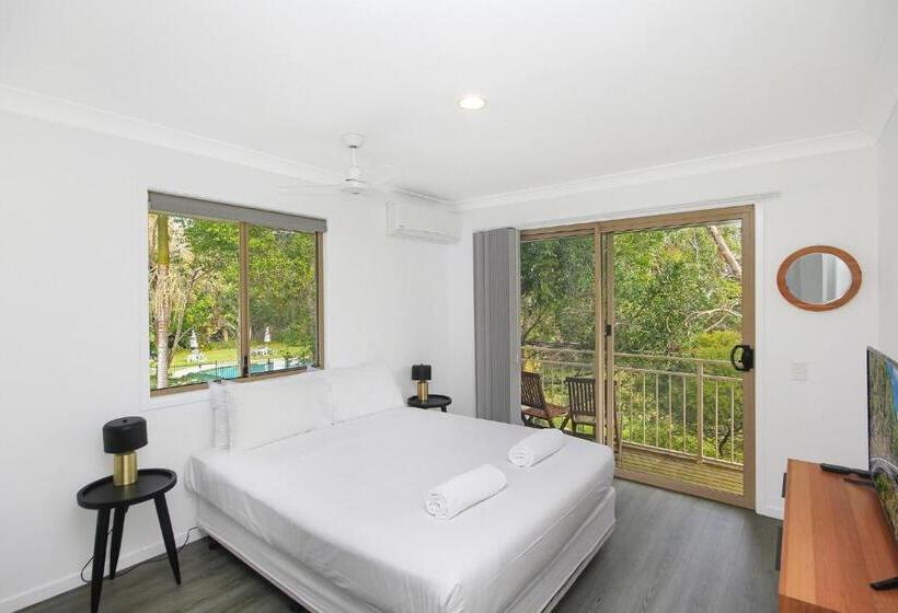 Апартаменты 3 Спальни, Byron Lakeside Holiday Apartments