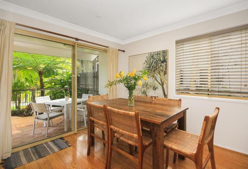 Апартаменты Deluxe 3 Спальни, Byron Lakeside Holiday Apartments