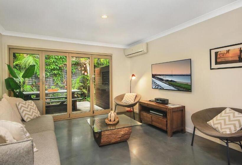 Апартаменты 2 Спальни Внутрение, Byron Lakeside Holiday Apartments