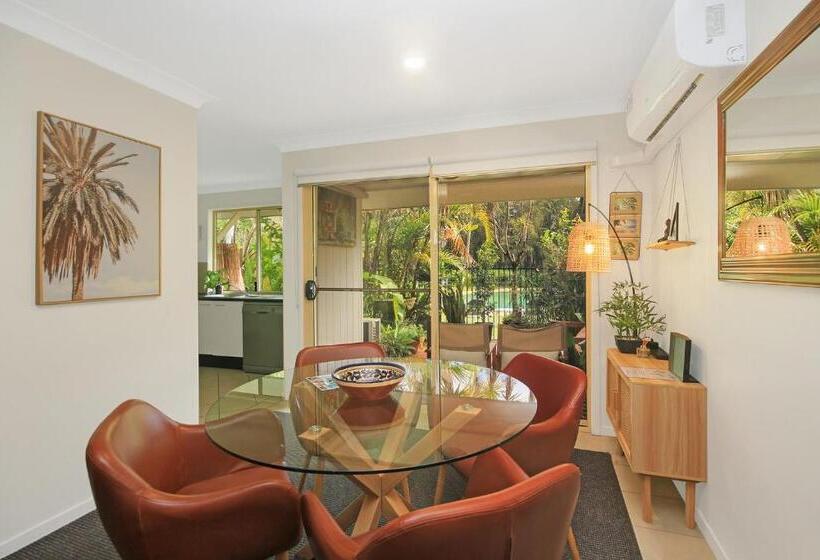 Апартаменты 1 Спальня Вид на Бассейн, Byron Lakeside Holiday Apartments