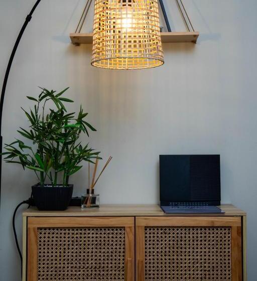 Апартаменты 1 Спальня Вид на Бассейн, Byron Lakeside Holiday Apartments