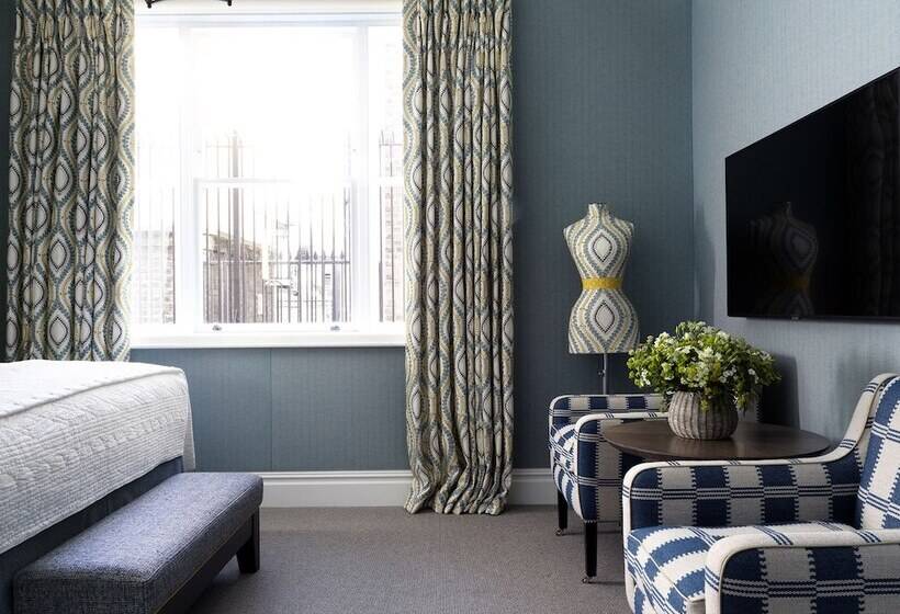 Номер Superior, Charlotte Street Hotel, Firmdale Hotels