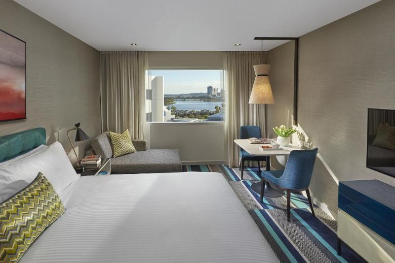 Номер Superior Кровать Кинг, Crown Promenade Perth