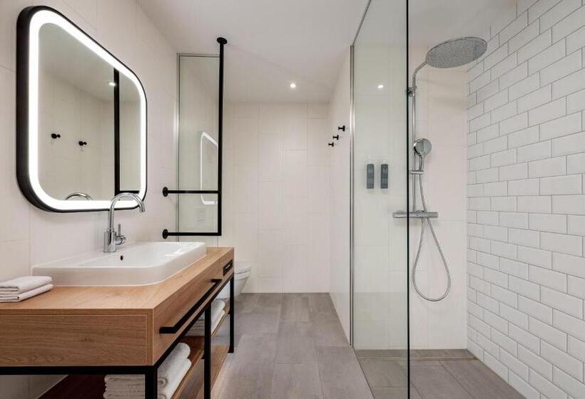 جناح, Four Points By Sheraton Panoramahaus Dornbirn