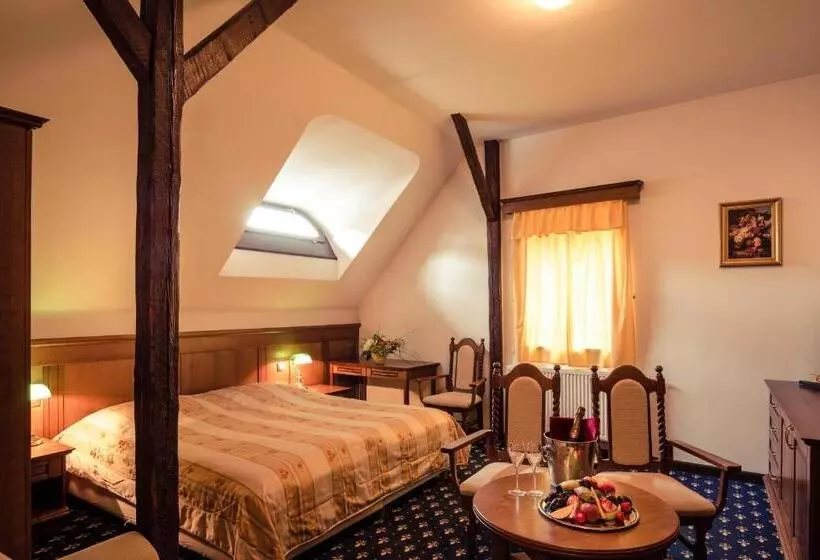 Deluxe-huone, Gold