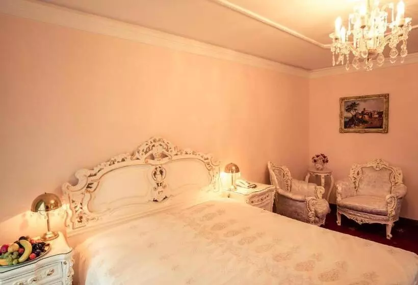 Deluxe-huone, Gold