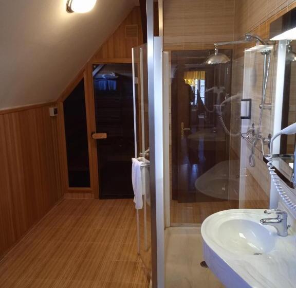 חדר סופריור, Gold