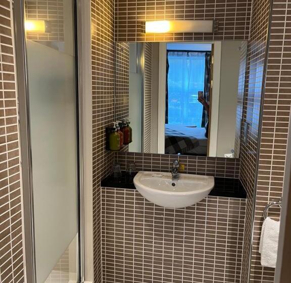 חדר סטנדרט עם מיטת קינג, Holiday Inn Dumfries, An Ihg