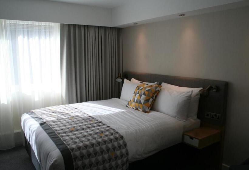 اتاق اجرایی با تخت بزرگ, Holiday Inn South Normanton M1, Jct.28, An Ihg