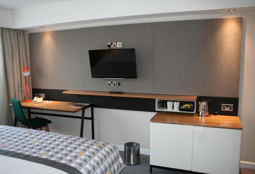 غرفة قياسية لذوى الاحتياجات الخاصة, Holiday Inn South Normanton M1, Jct.28, An Ihg