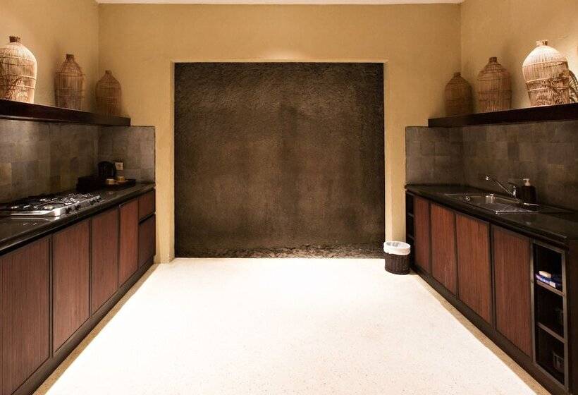 プール付３ベッドルーム　ビラ, Kayumanis Sanur Private Villa & Spa