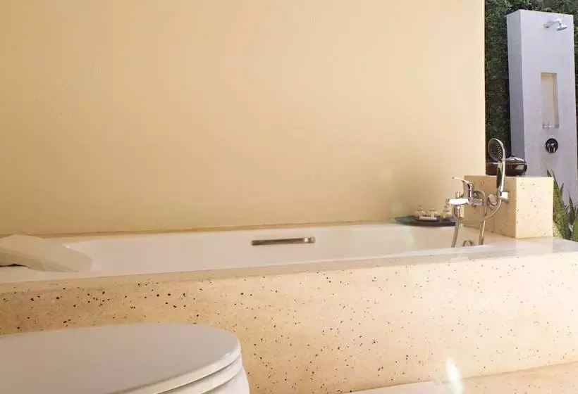 プール付３ベッドルーム　ビラ, Kayumanis Sanur Private Villa & Spa