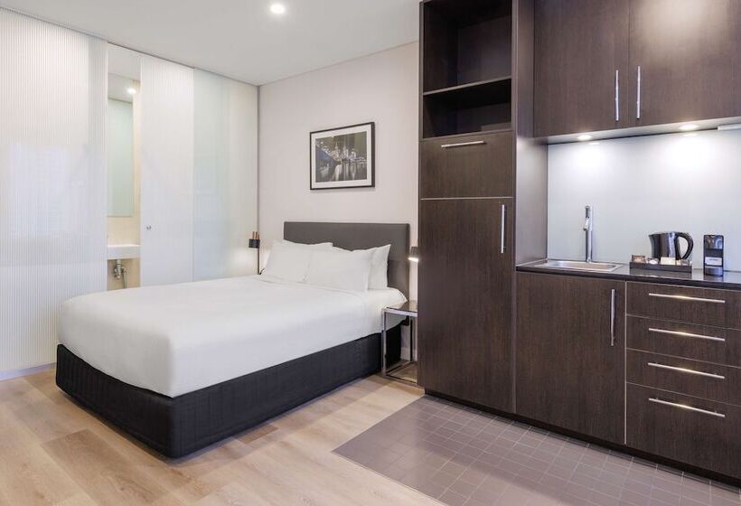 エクゼクティブワンルーム, Oaks Melbourne On Collins Suites