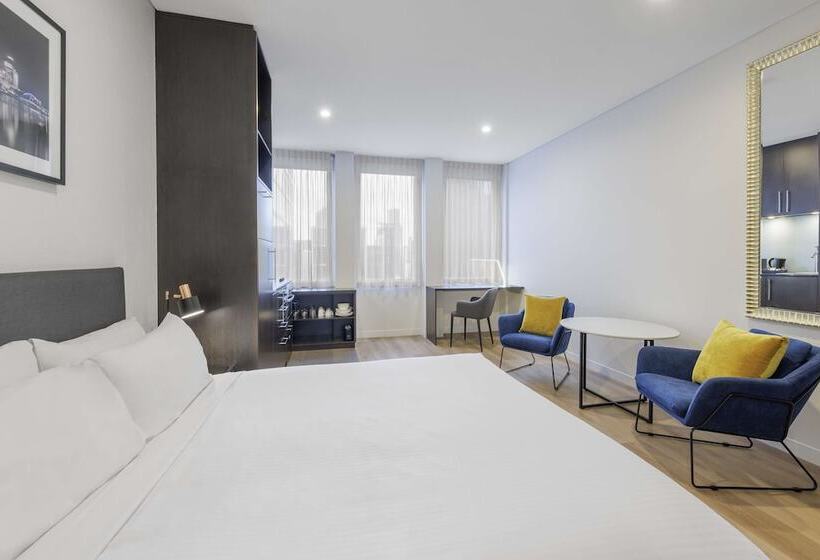 エクゼクティブワンルーム, Oaks Melbourne On Collins Suites