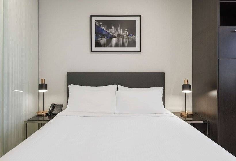 エクゼクティブワンルーム, Oaks Melbourne On Collins Suites