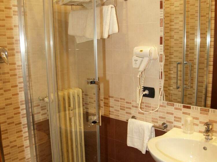 חדר סטנדרט יחיד, Osimar