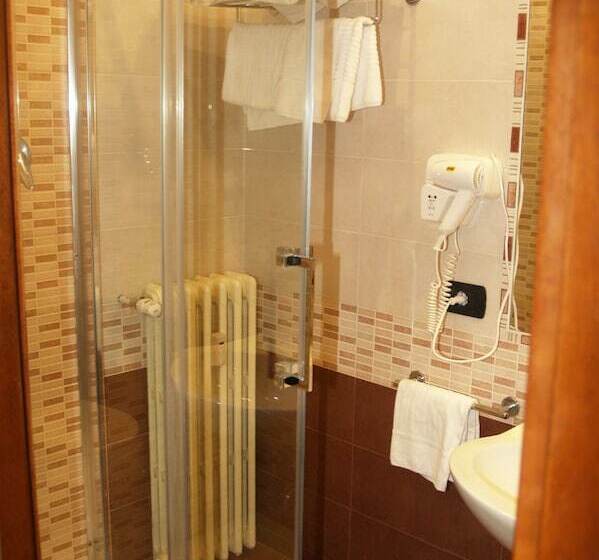 חדר סטנדרט יחיד, Osimar