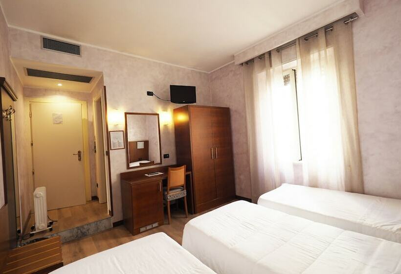 חדר סטנדרט לשלושה, Osimar