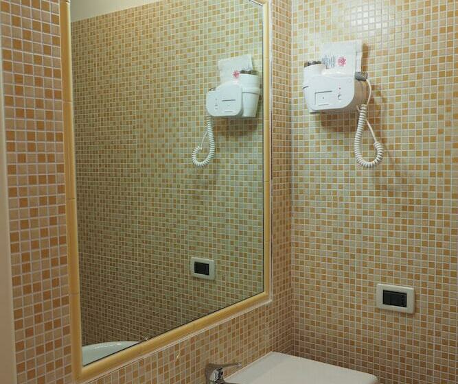 חדר סטנדרט, Osimar