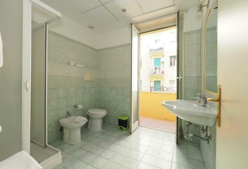 חדר סופריור, Osimar