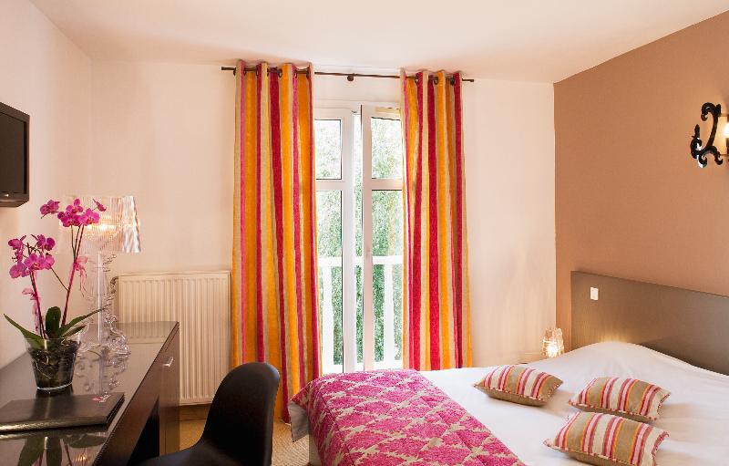 חדר סטנדרט לארבעה, Osimar