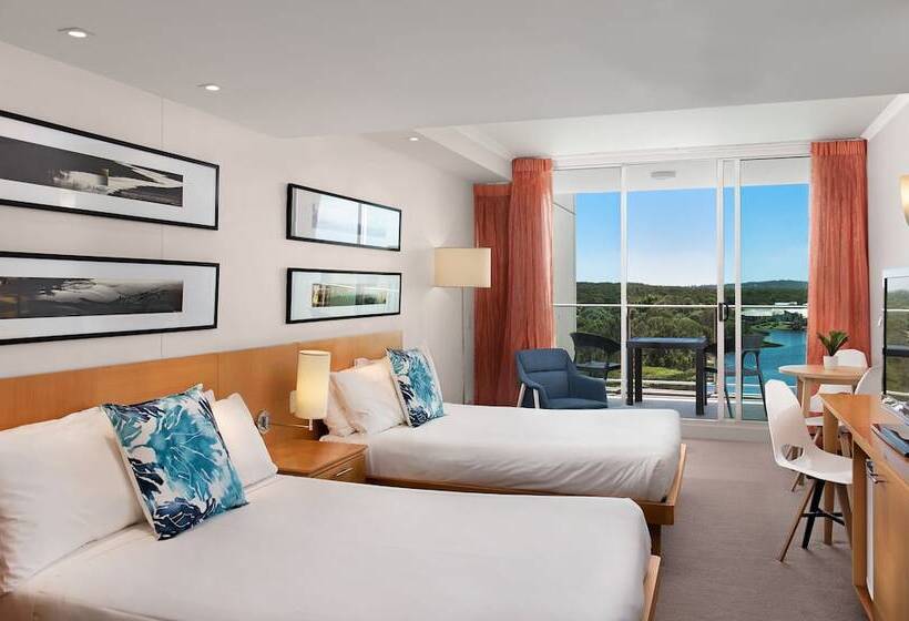 Студия Стандарт, Pelican Waters Golf Resort