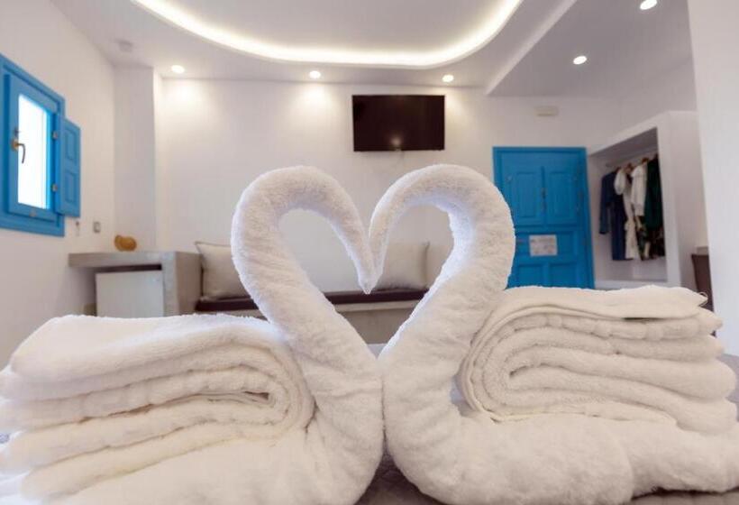 Номер Deluxe, Perissa Bay