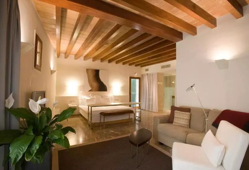 ジュニアスイート, Petit Palace Hotel Tres