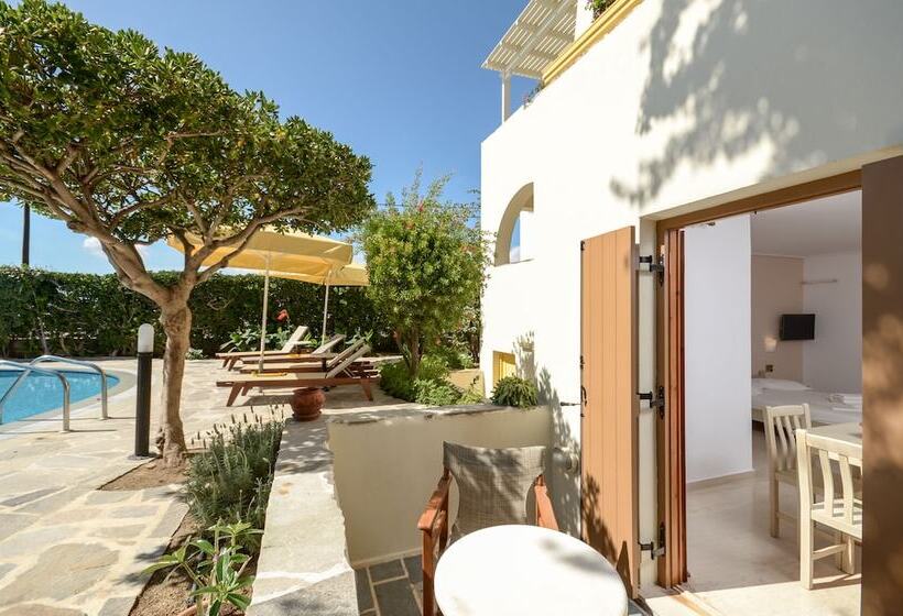 Четырехместный Номер Стандарт, Proteas Hotel & Suites