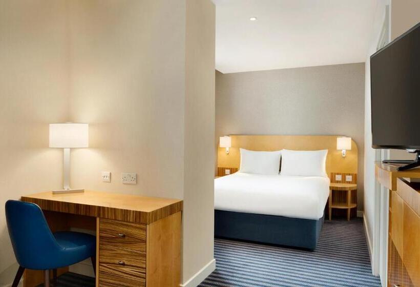 Номер Superior, Ramada Hotel & Suites By Wyndham Coventry