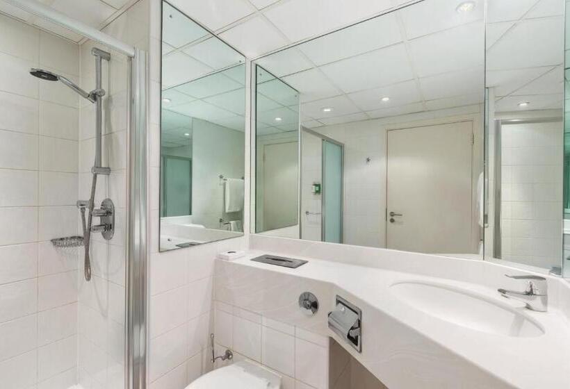 高级大房间, Ramada Hotel & Suites By Wyndham Coventry