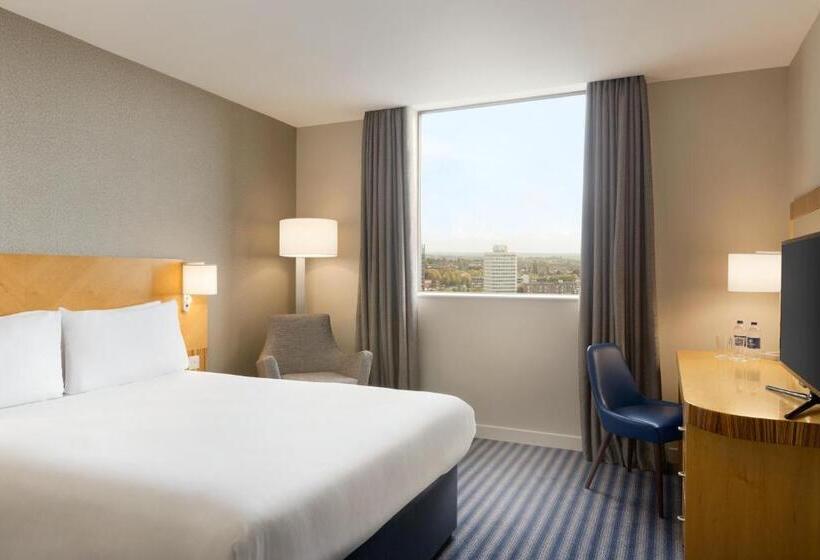 标准间, Ramada Hotel & Suites By Wyndham Coventry