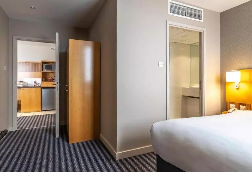 スイート, Ramada Hotel & Suites By Wyndham Coventry