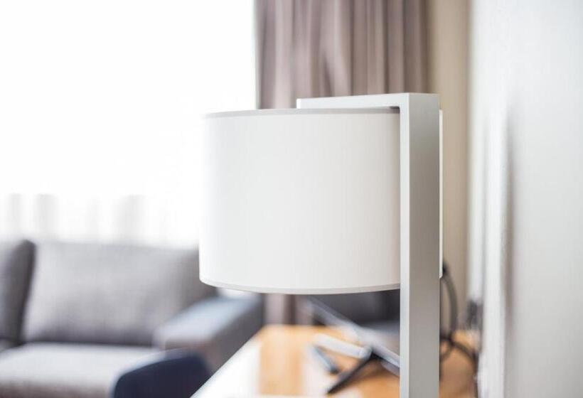 套房, Ramada Hotel & Suites By Wyndham Coventry