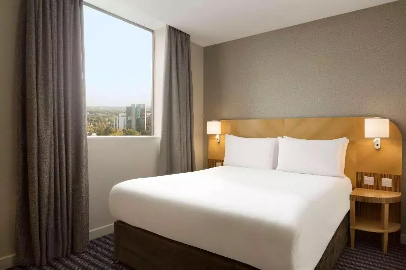 スイート, Ramada Hotel & Suites By Wyndham Coventry