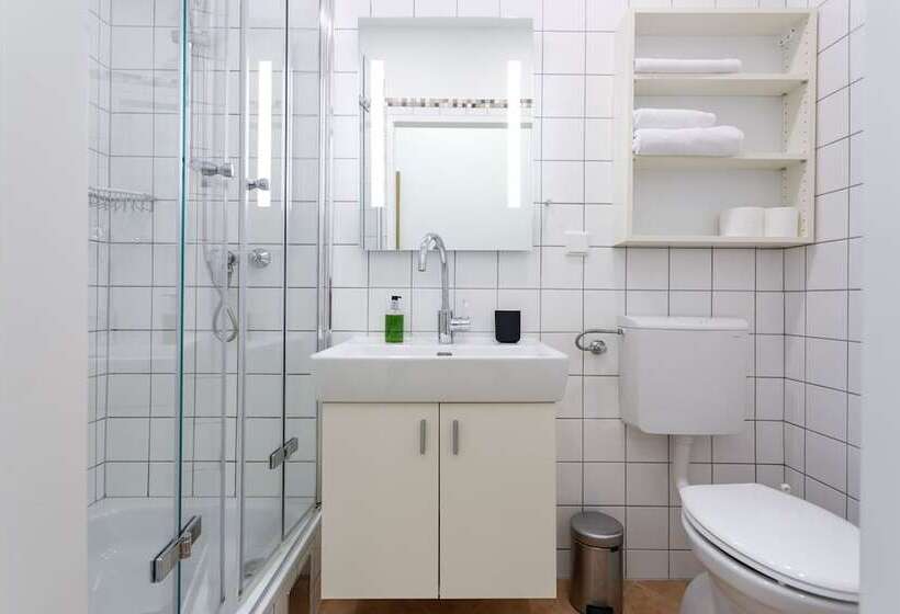 اتاق استاندارد یک نفره, Riess City Rooms   Self Check In