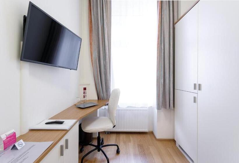 اتاق سوپریور یک تخته, Riess City Rooms   Self Check In