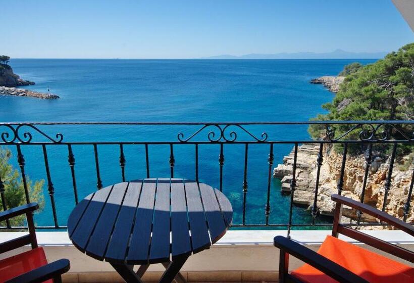 سوییت جونیور با چشمانداز دریا, Yalis