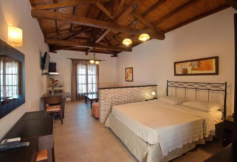 سوییت جونیور با چشمانداز دریا, Yalis