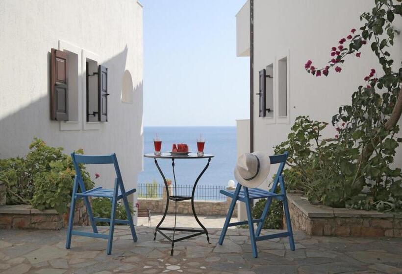 استودیو خانوادگی, Yalis