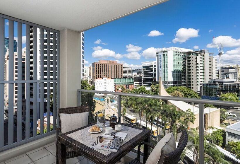 Апартаменты Ejecutiva 2 Спальни, Oaks Brisbane Lexicon Suites