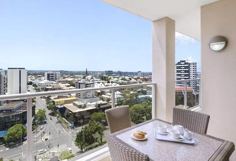 آپارتمان 2 خوابه, Oaks Brisbane Lexicon Suites