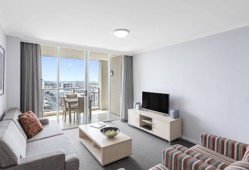 Апартаменты 2 Спальни, Oaks Brisbane Lexicon Suites