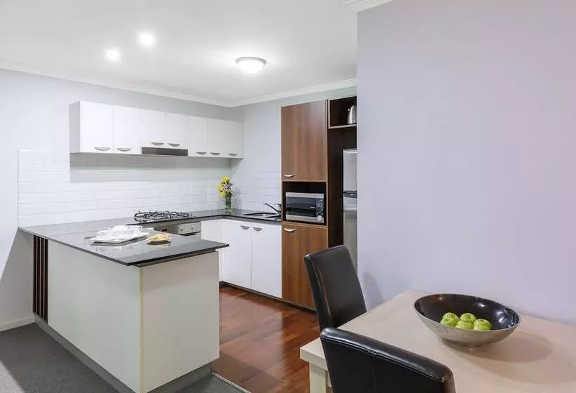 آپارتمان 2 خوابه, Oaks Brisbane Lexicon Suites