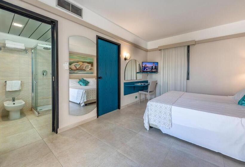 标准间, Acacia Marina