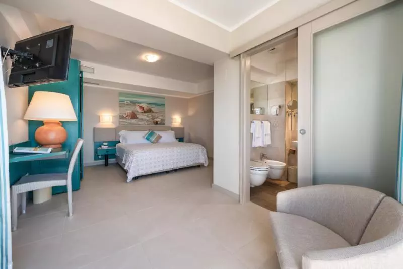 اتاق لوکس با چشمانداز دریا, Acacia Marina